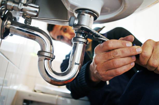 Best Emergency Plumber  in Strasburg, OH